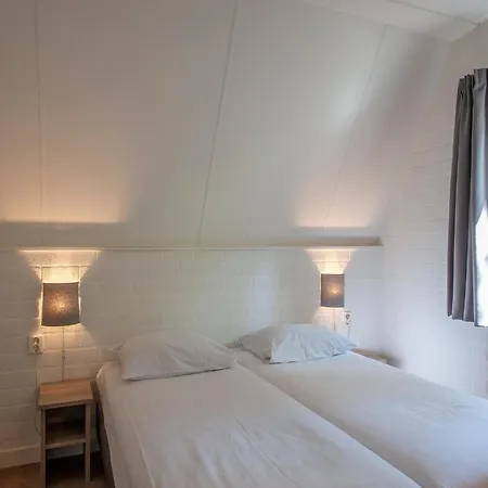 Villa Detached With Four Bathrooms, Near The Vrachelse Heide *